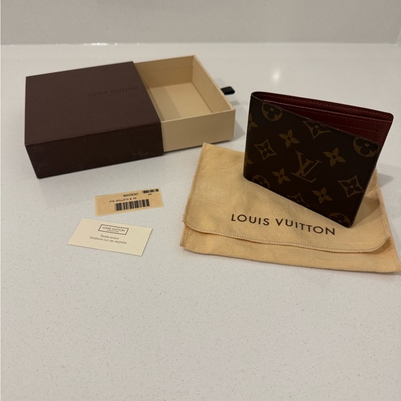 Louis Vuitton Brown Monogram Card Holder - Picture 1 of 7